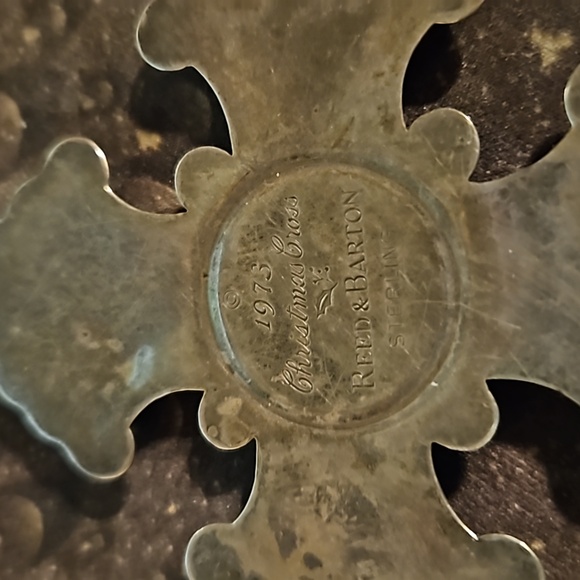 Reed & Barton Christmas Cross Ornament Limited Edition Floral Design Silver OS - Picture 4 of 4